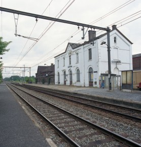 Rhisnes - SNCB K02105L (4).jpg